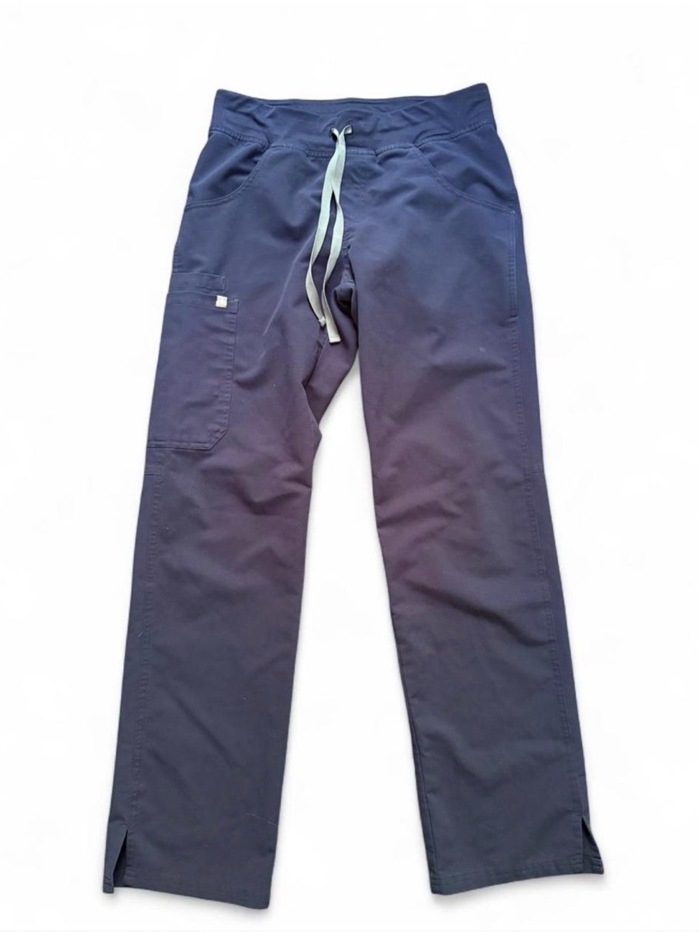 FIGS “Kade cargo” style navy scrub pants size XS. EUC. Slits at ankles.